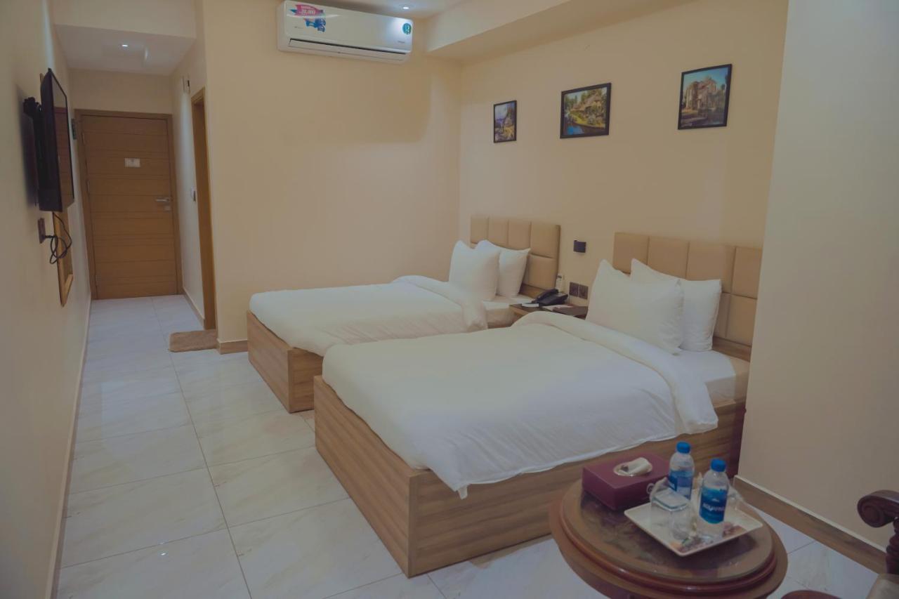 Hotel Pearl Inn Karachi Exterior foto